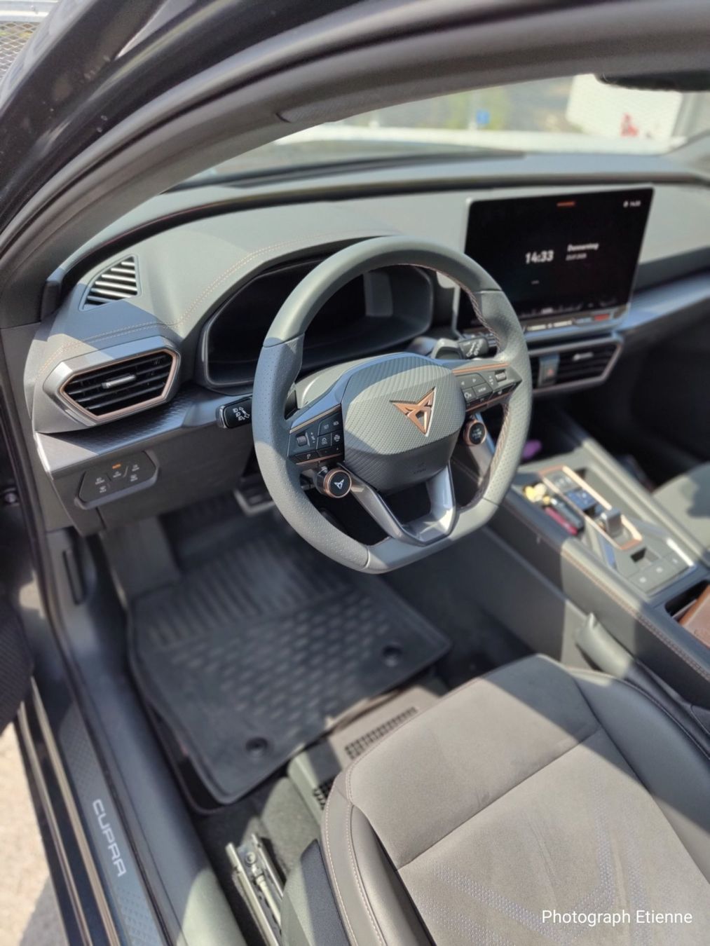 Cupra Automobili: CUPRA LEON 2.0 TSI VZ DSG – Usato da ZUCHWIL venduto da Setienne 4