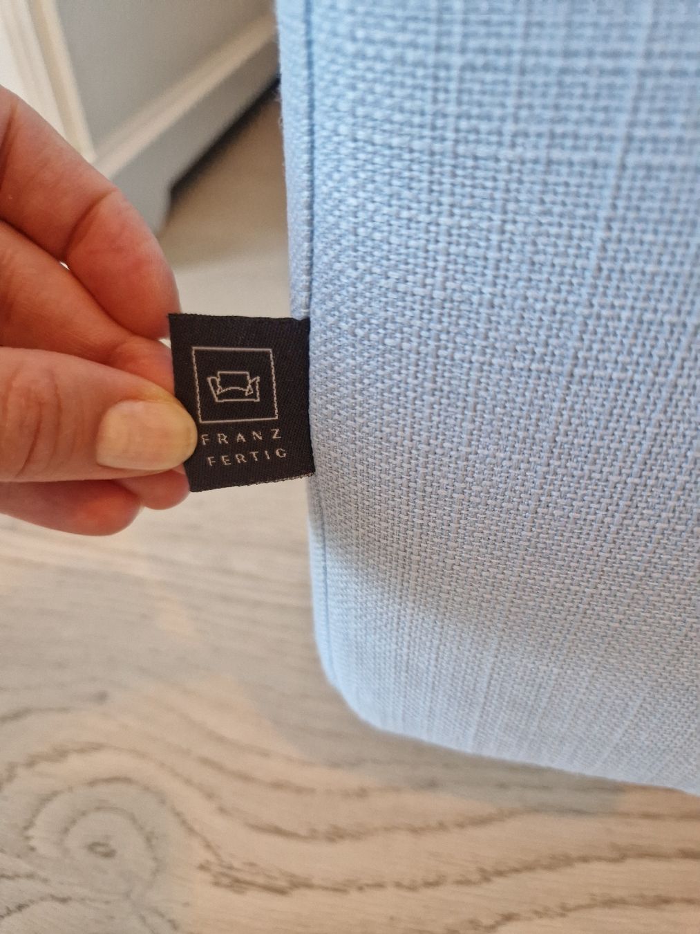 Sofas: Hochwertiges Schlafsofa in hellblau – Gebraucht aus Zug von lea_lb2x 1