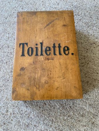 Toiletten-Kästchen, altes Holz-Necessaire