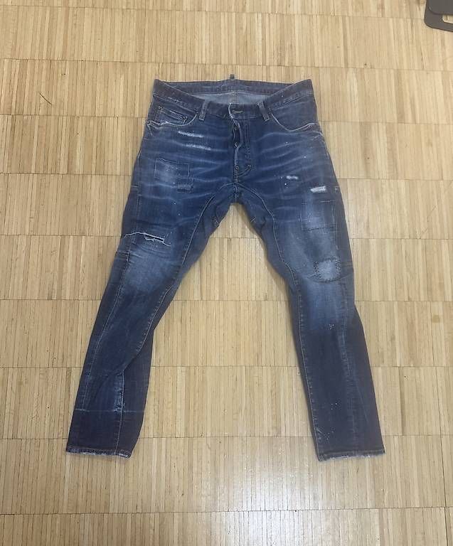 Jeans: Jeans Dsquared – D'occasion à Sementina par Clothesforsell 3