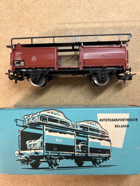 Train HO Marklin – Locomotive 130 + 1 Wagon + 3 Voitures – Jouet Ancien