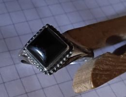 Fingerring Silber 925 + Onyx quadratisch, Grösse 60 = 19,1mm