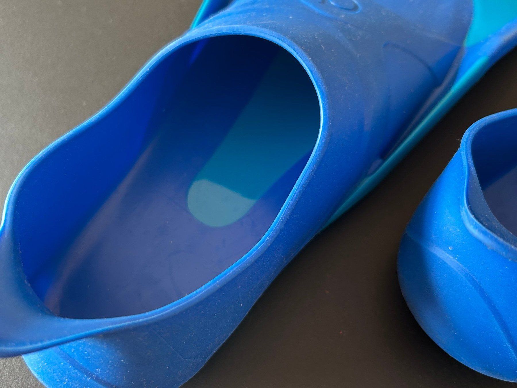 Decathlon Palmes, Masques & Tubas: Decathlon / Schwimmflossen (Gr. 34-35) – D'occasion à Dietlikon par Mankai 1