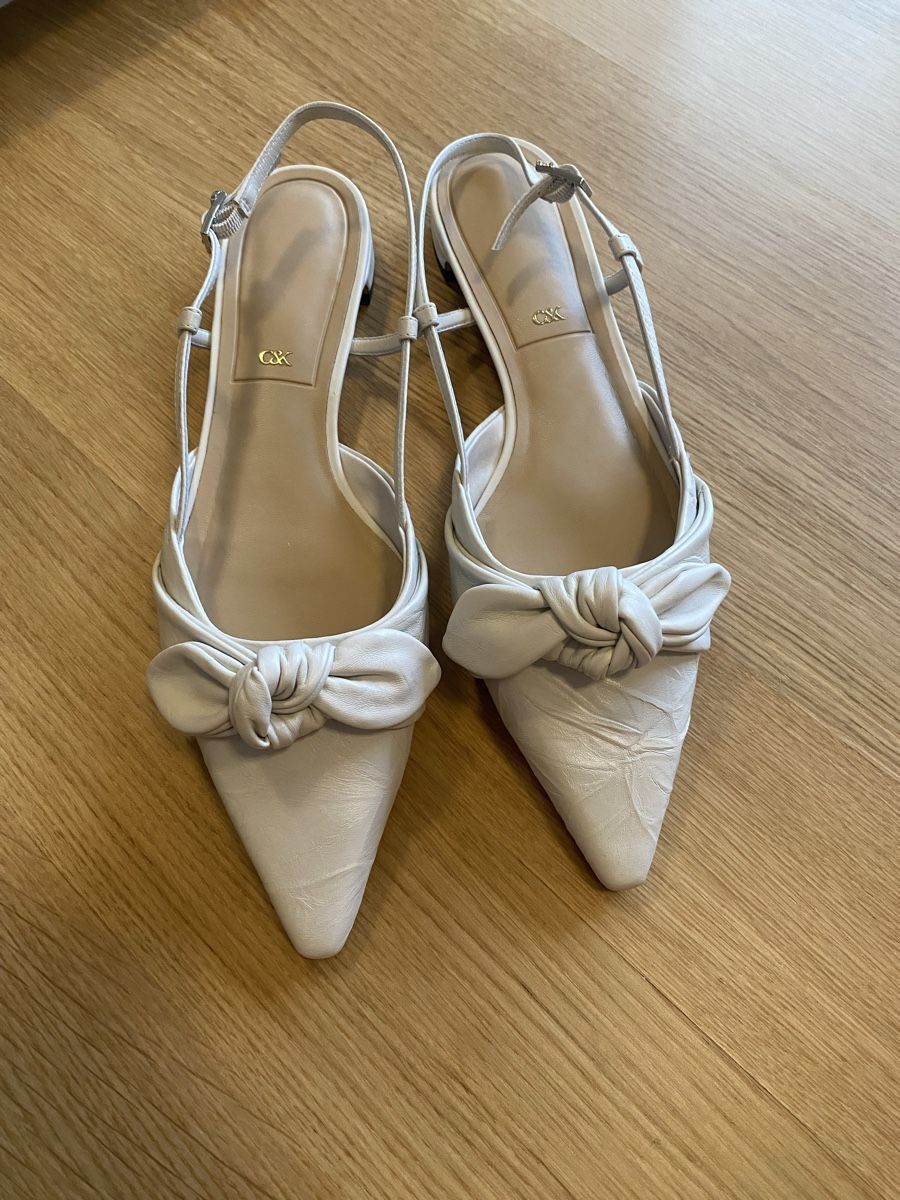 Damenschuhe: Flat Slingback Charles & Keith, creme weiss, Gr. 41 – Neu und originalverpackt aus Emmenbrücke von Leeaa.b