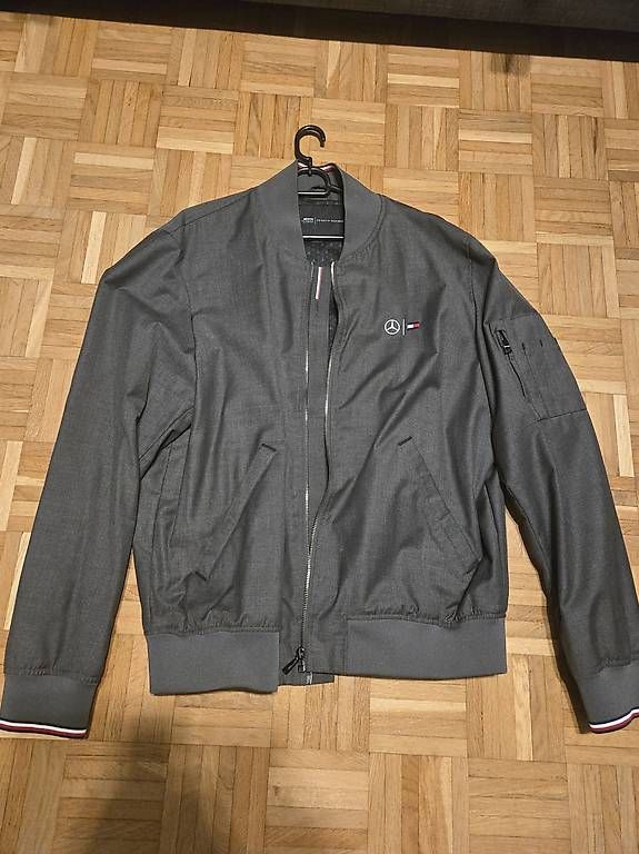 Vestes: Tommy Hilfiger – D'occasion à Kriens par Ragnarson96