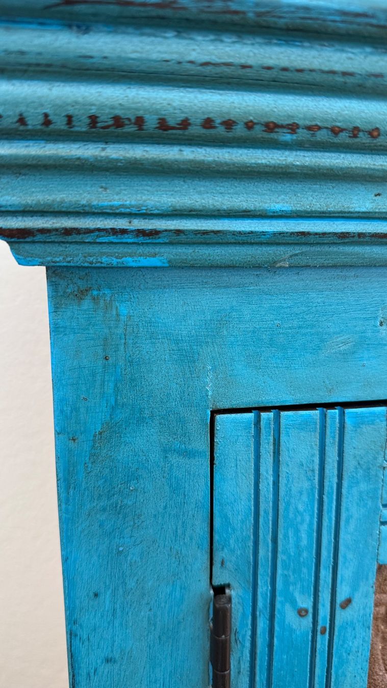 Armadi: Schrank blau mit Holzschnitzereien – Nuovo (secondo la descrizione) da Wiesendangen venduto da Auri_0 5