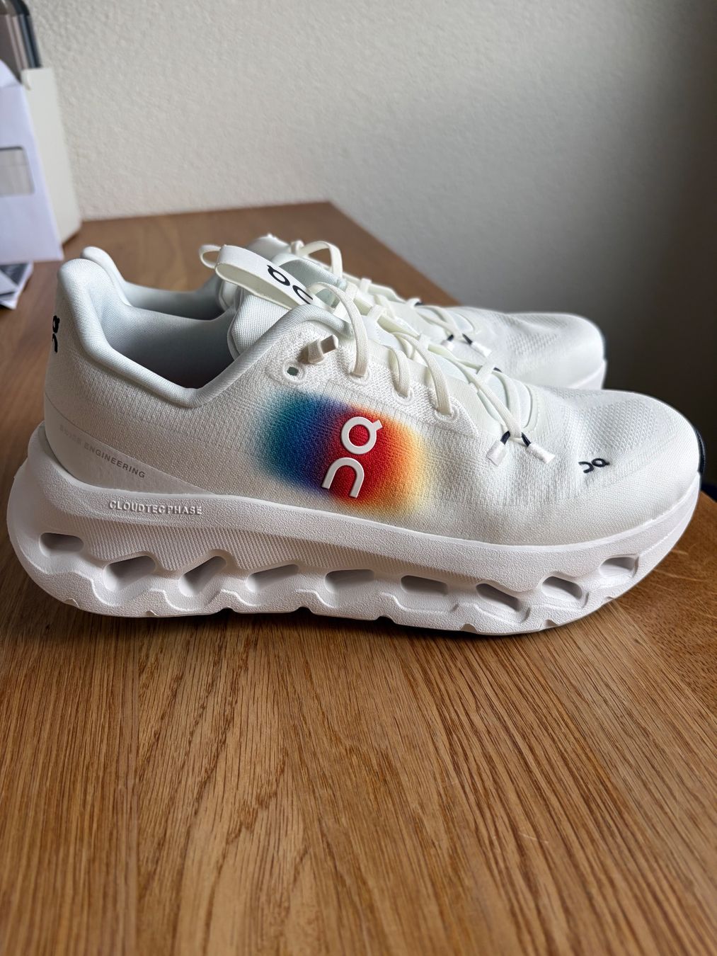 On Scarpe da uomo: ON Cloudtec Grösse 38.5 – Nuovo (secondo la descrizione) da Altendorf venduto da reli77