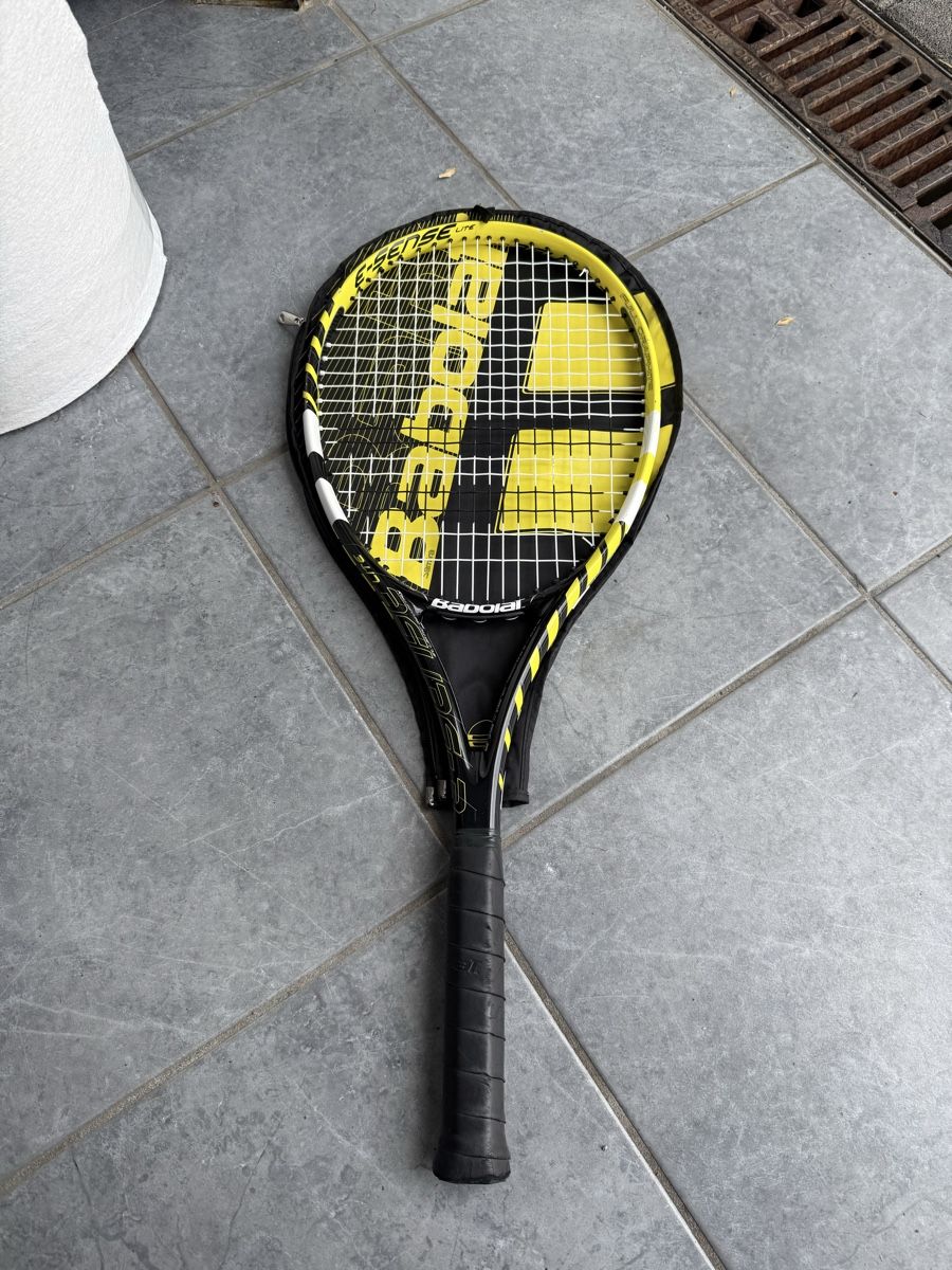 Wilson Borse: Wilson Tennistasche TOUR – Nuovo (secondo la descrizione) da Wallisellen venduto da Miraxlj 6