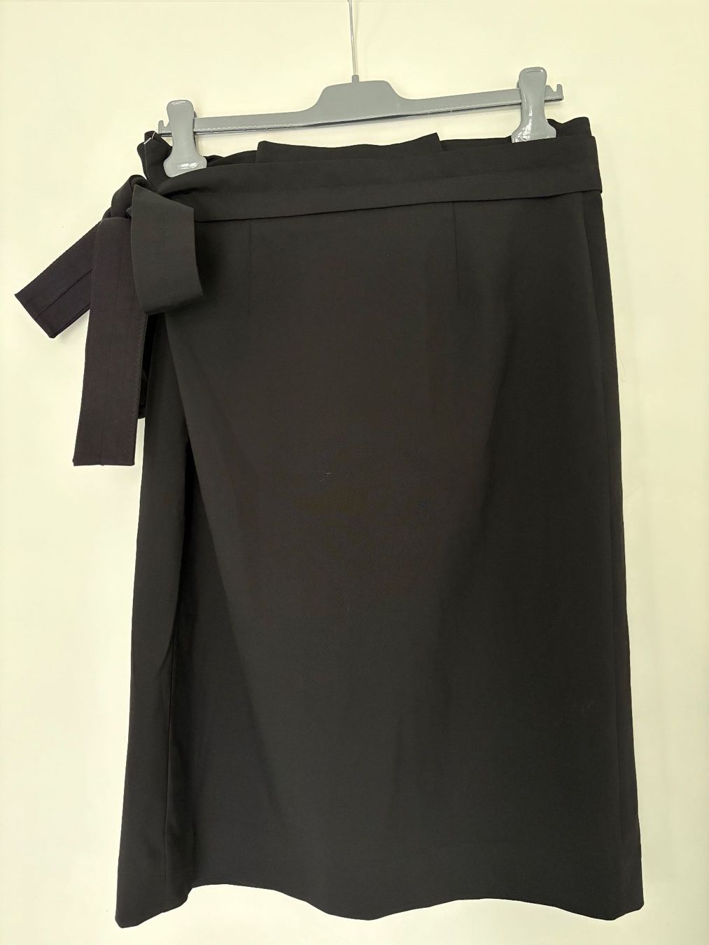 Cos Gonne: COS Skirt 68 % Wool size 34 – Usato da Muzzano venduto da Sidney_3 1