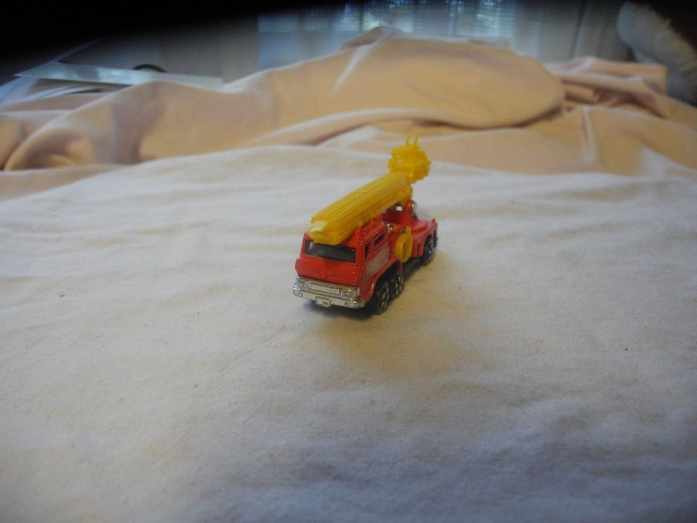 PLAYART FIRE ENGINE MADE IN HONG KONG Kaufen auf Ricardo