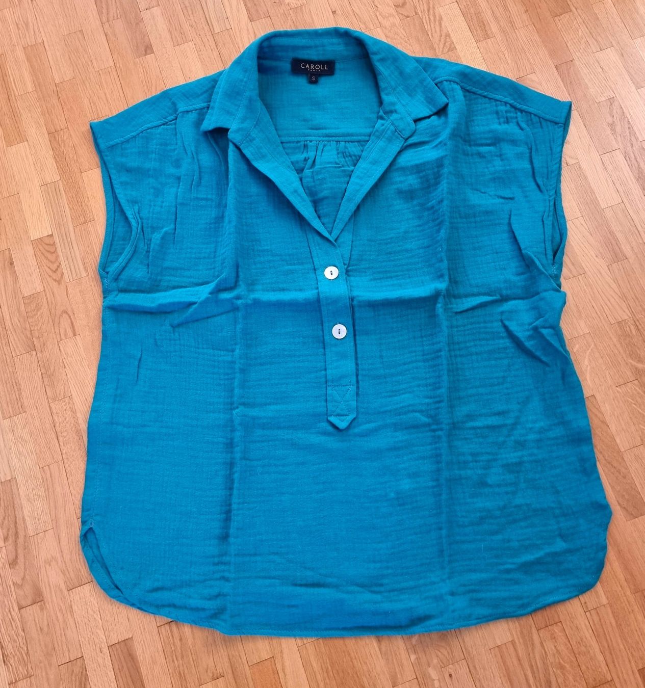 Caroll Camicette: Chemisier sans manches vert Caroll taille S – Usato da Veyrier venduto da Leilazizou