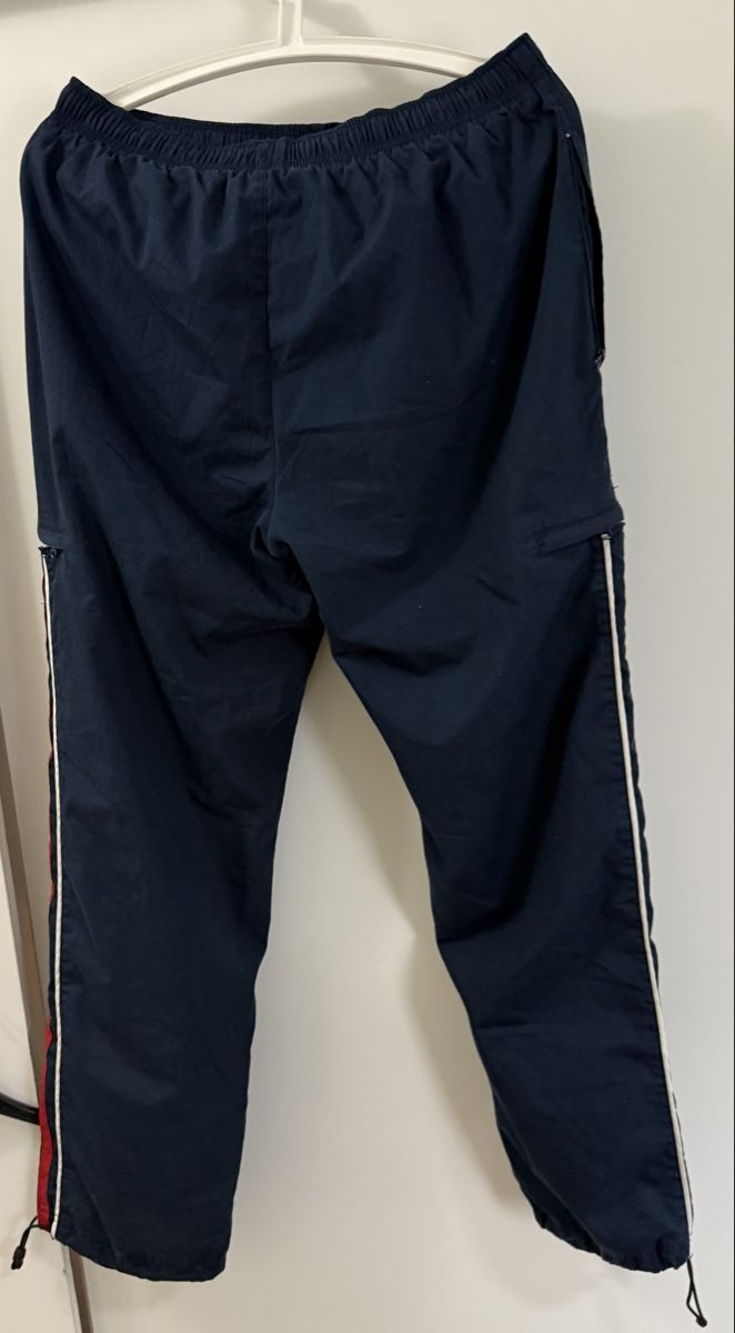 Nike Pantaloni: Nike Vintage Trainer Hose – Usato da Opfikon venduto da Luis144 1