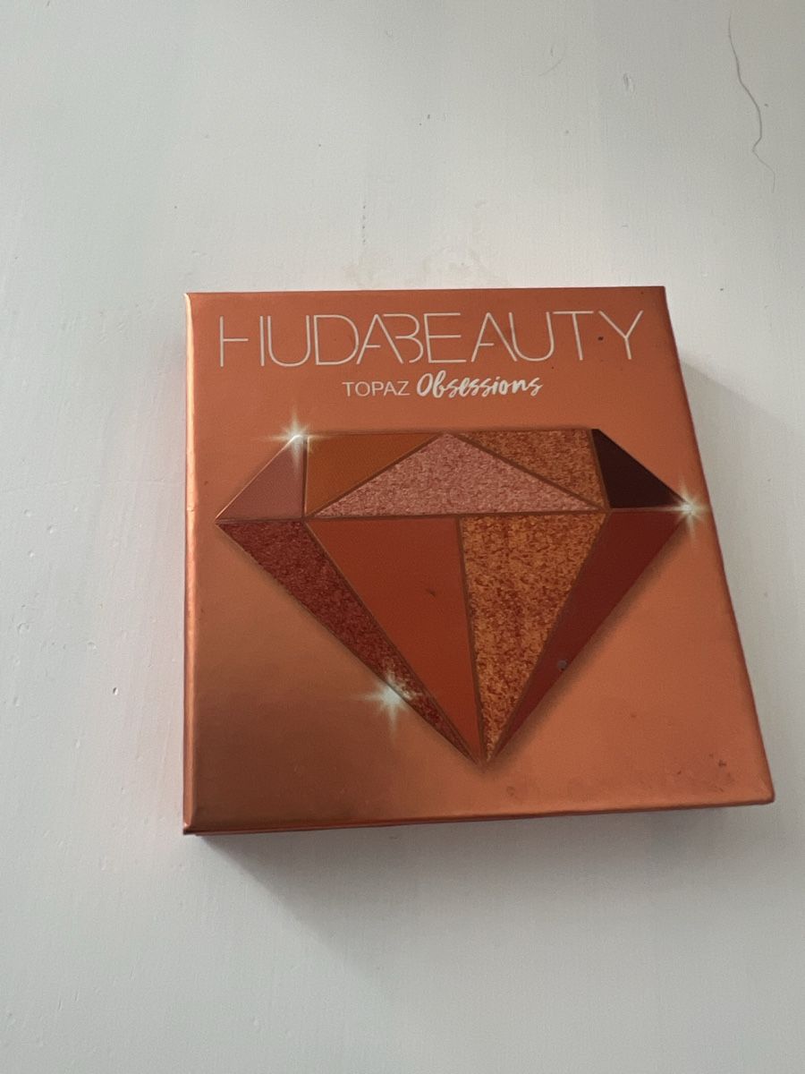 Huda Beauty Make-up: Huda Beauty eyeshadow palette – Usato da Aarau venduto da eli_bq7m 1