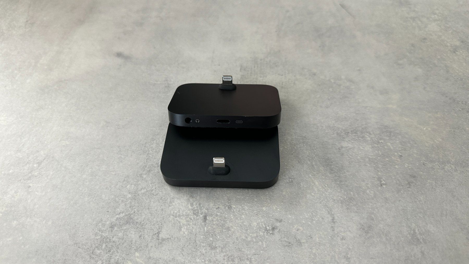 Apple Caricabatterie: iPhone Lightning Dock – Usato da Kaltbrunn venduto da .-. 1