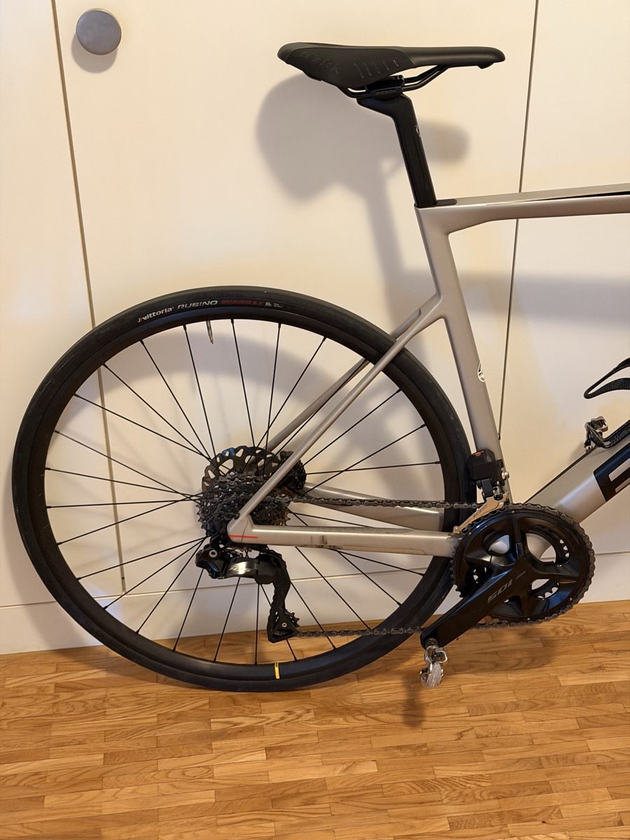 BMC Biciclette: BMC TEAMMACHINE SLR FIVE - Carbon – Usato da Zürich venduto da Gadgets2020 7