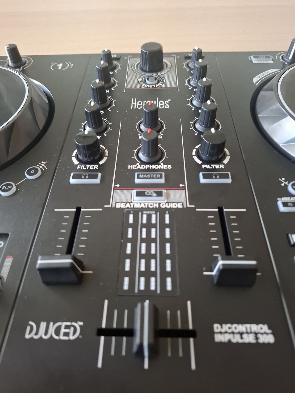 Hercules Platines de mixage: Hercules DJ Controller Inpulse 300 – D'occasion à Oberwil BL par nuvomind 5