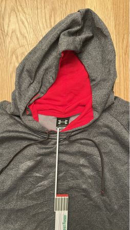 Unser Armour Hoodie Grösse XXL Neuwertig