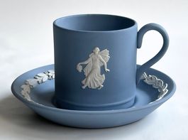 WEDGWOOD*MOKKATASSE & UNTERTASSE*SET*2-tlg.*****