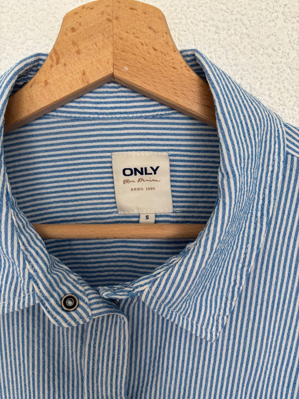 Only Camicette: Damen Hemd blau gestreift Grösse S – Usato da Effretikon venduto da Jana_K 1