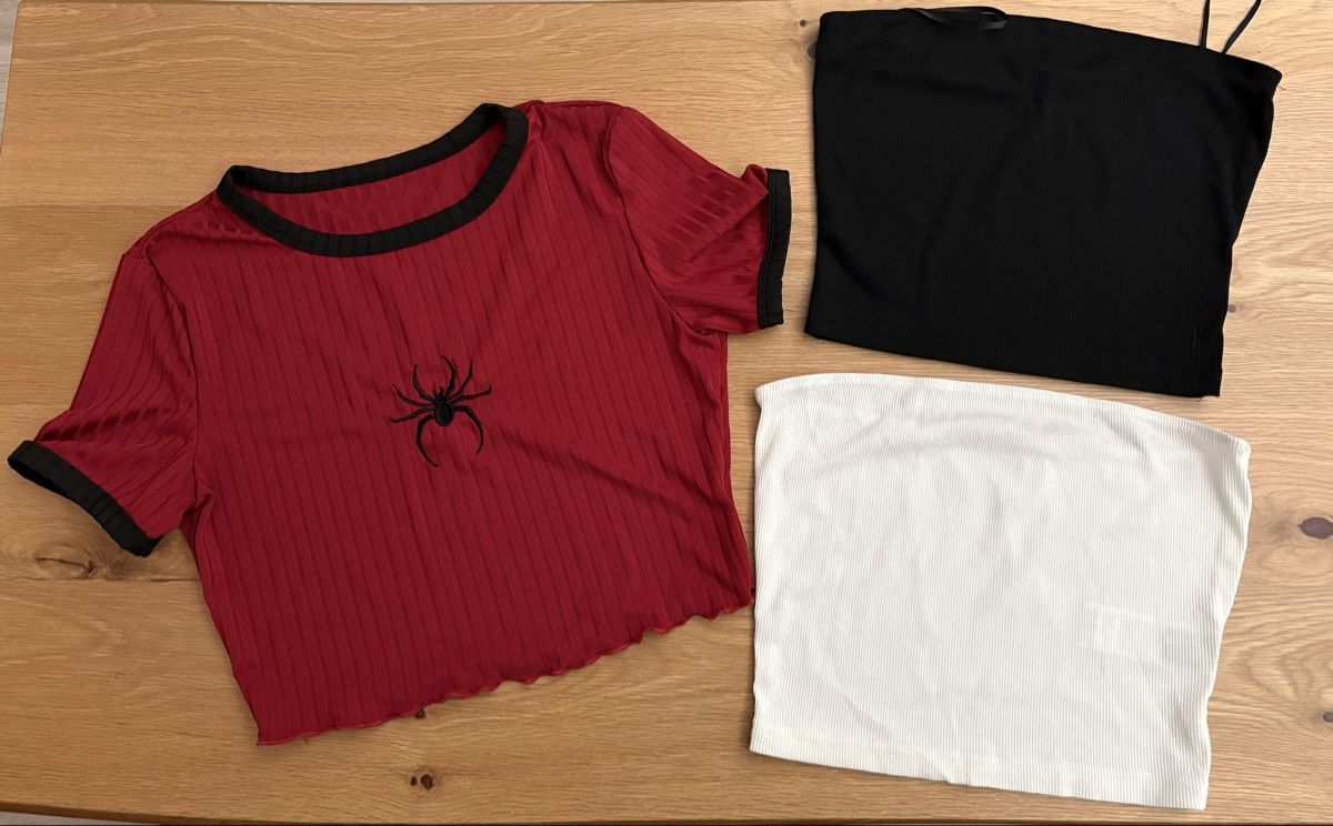 Shein Kleiderpakete: Lot de hauts SHEIN  – Gebraucht aus Martigny von jcj_j2fb