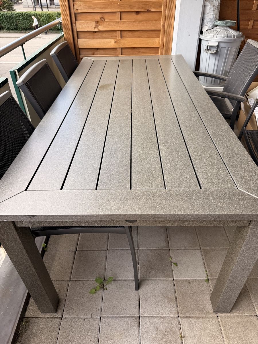 Jysk Tischset: Gartentisch und 6 Stühle Set grau – Gebraucht aus Uster von KingZimmi