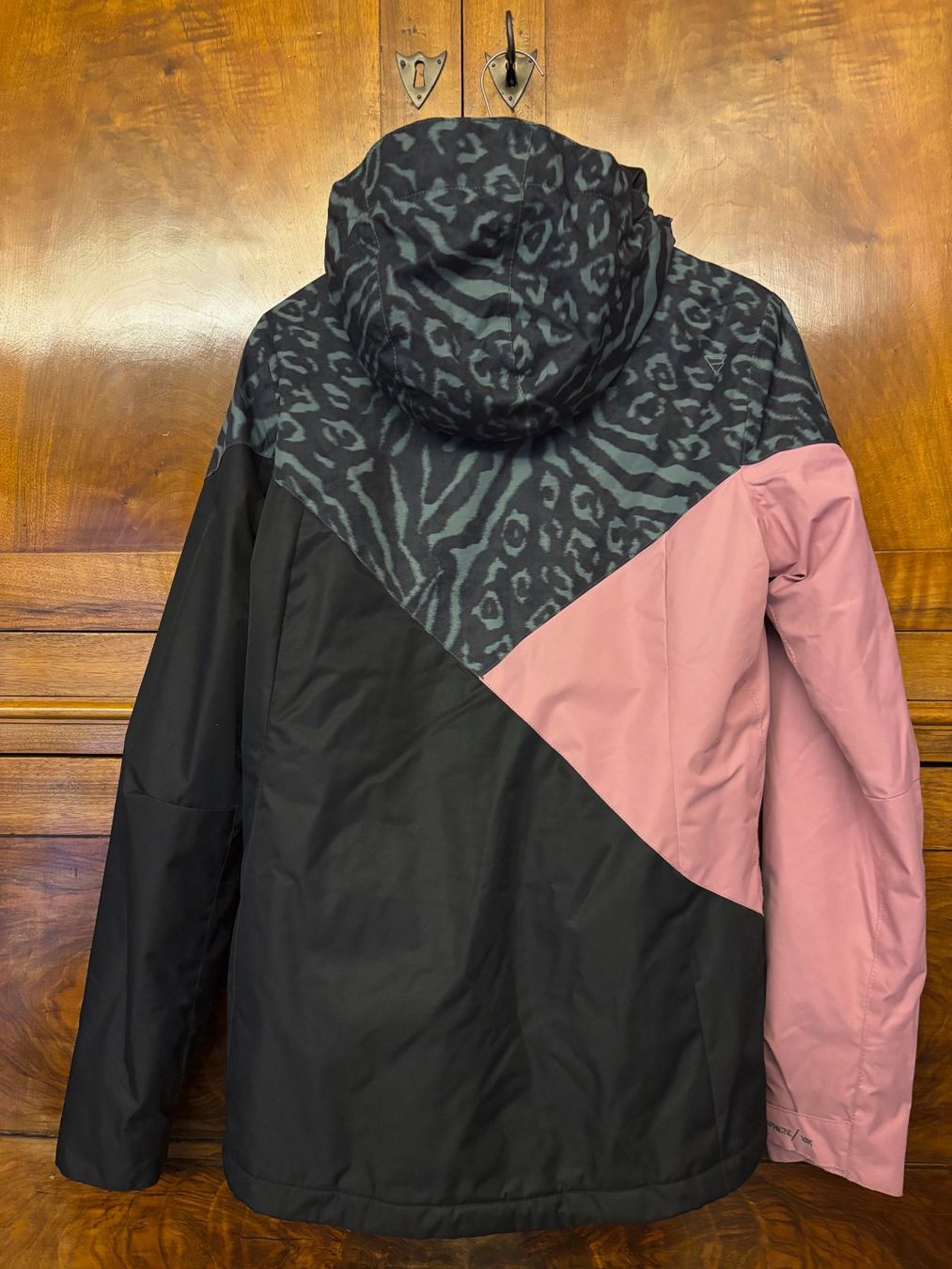 Brunotti Giacche & Cappotti: Veste de ski fille, taille 176 – Usato da Grand-Lancy venduto da hip_2rbd 1