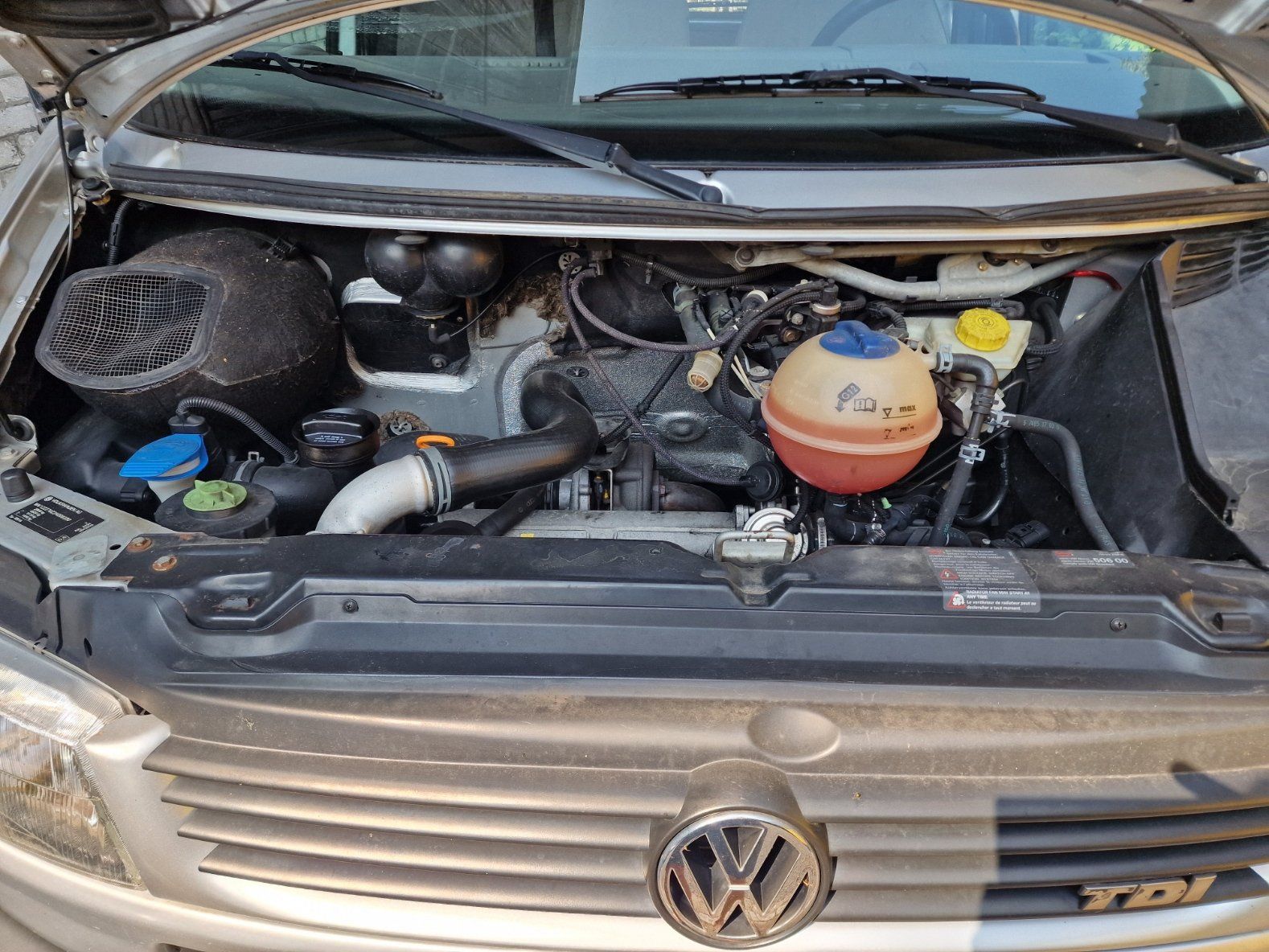 VW Nutzfahrzeuge: VW Transporter T4 Syncro TDI Silber – Gebraucht aus Brislach von poschti1967 4