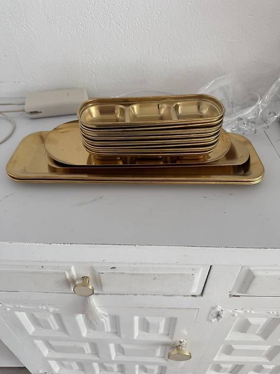 Servierplatten: servierset gold – Gebraucht aus Adligenswil von balboa5 2