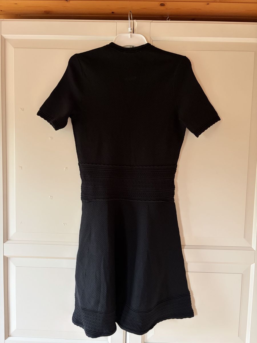 Sandro Robes: Sandro Knitted Dress – D'occasion à St.Josefen par lop_lh8d 4