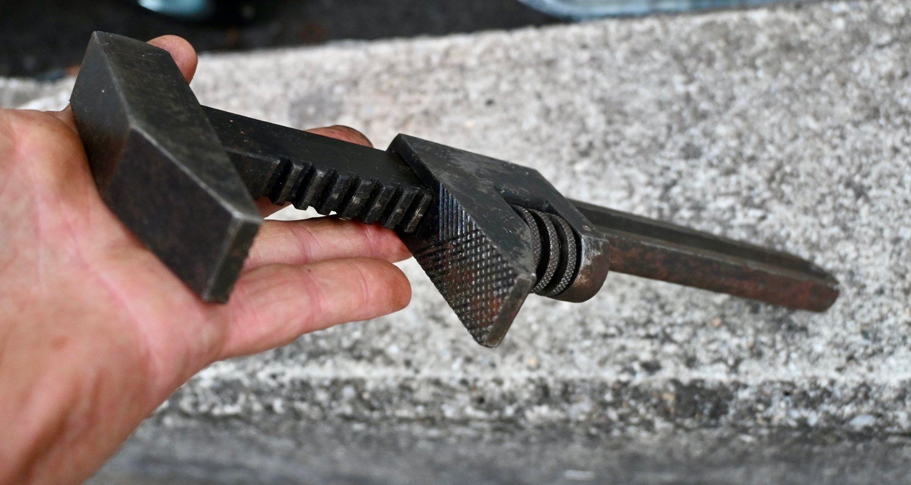 Alle Werkzeuge: solider alter Rollgabelschlüssel VGB Länge 28cm – Gebraucht aus Pfaffhausen von mono_rec 9