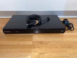 Samsung Blu-ray Disc Player / BD-E5300