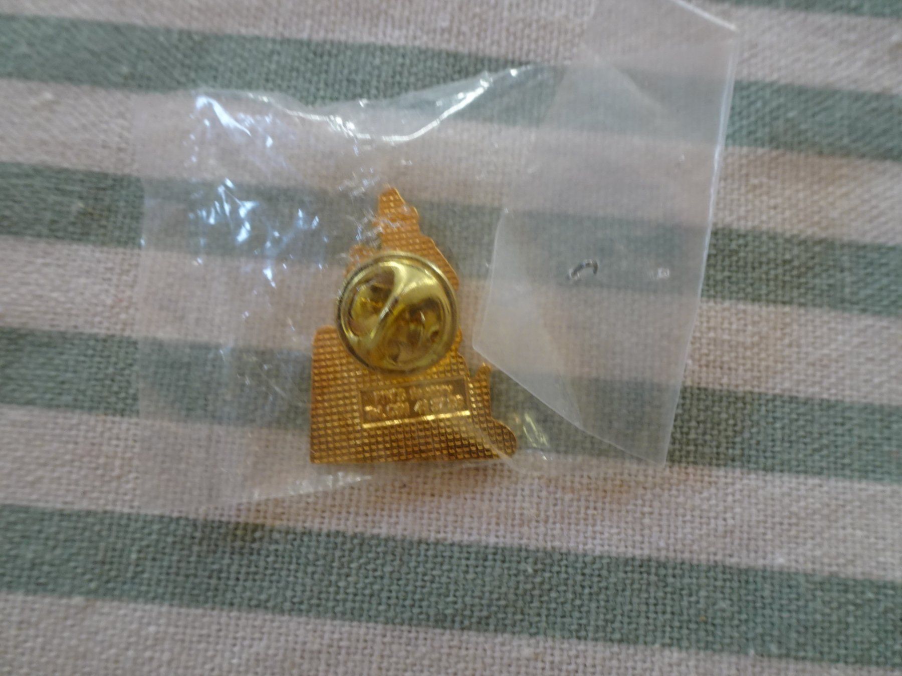 Placchette & Badge: NEUER Pin Bijouterie Nicklés am Kornhausplatz Bern - M165 – Nuovo (secondo la descrizione) da Küssnacht am Rigi venduto da Kleinpreis-Shop 2