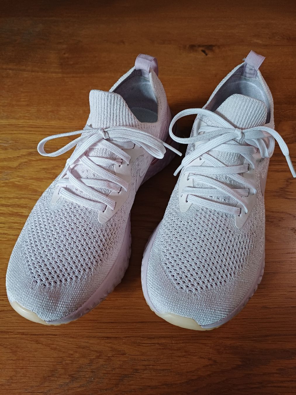 Nike Scarpe da donna: ++ NIKE Epic React Flyknit Gr. 39 ++   – Nuovo (secondo la descrizione) da Kreuzlingen venduto da jen_xdg7 4