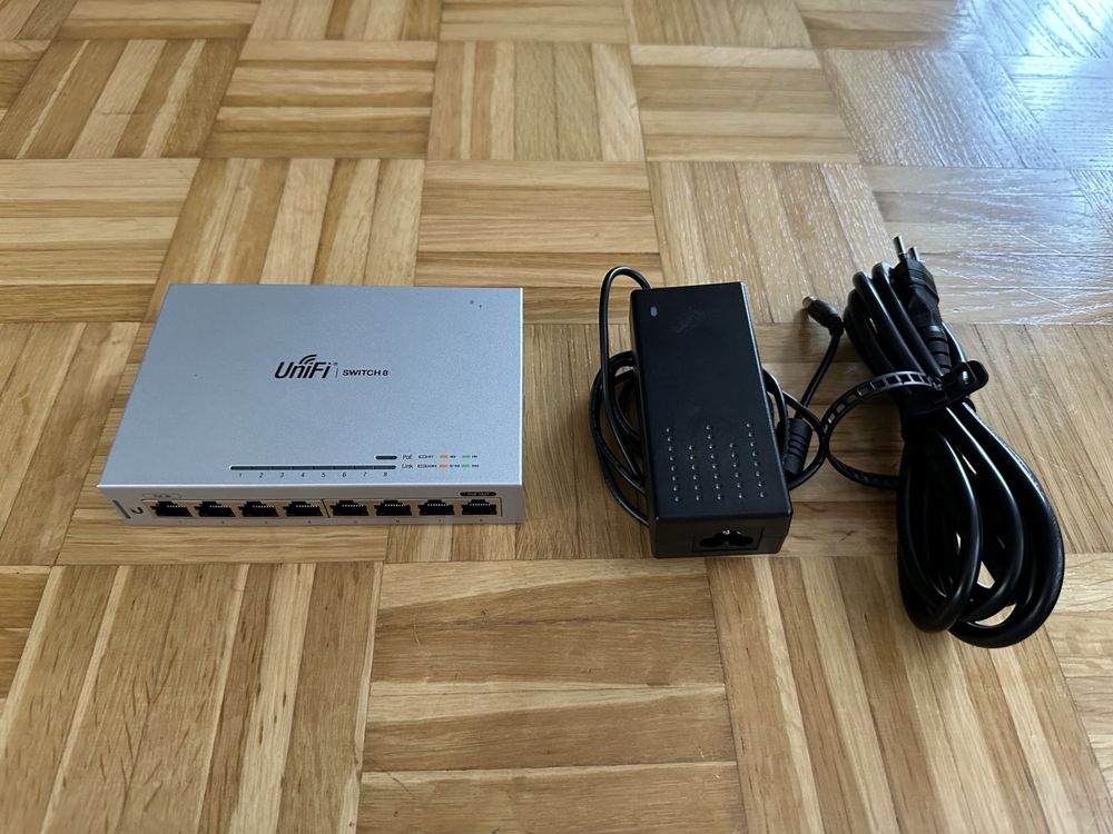 UniFi US-8 8 Port Switch | Kaufen auf Ricardo