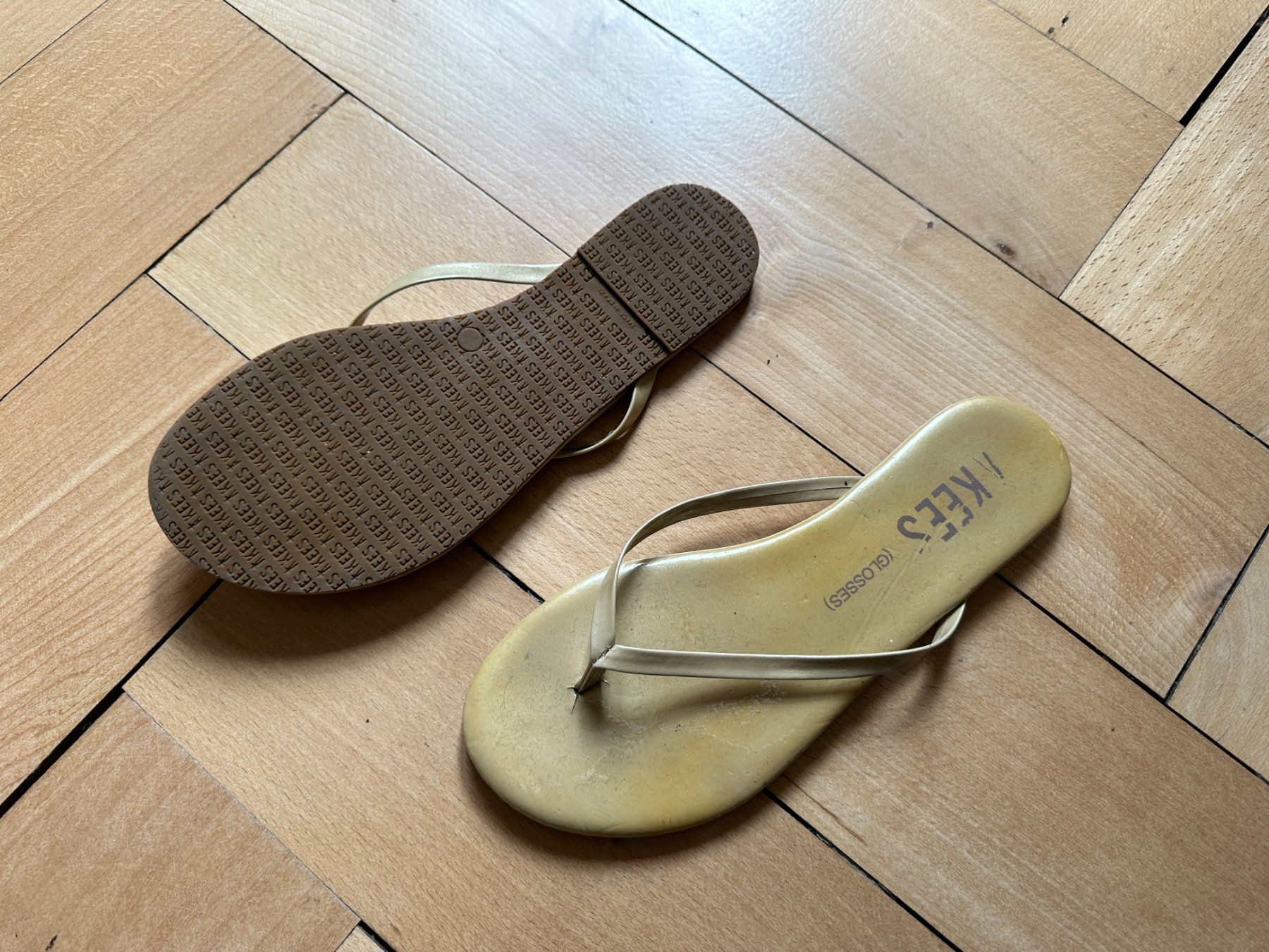 Scarpe da donna: TKEES - Flip Flops beige 35 – Usato da Zürich venduto da Diazaio 2