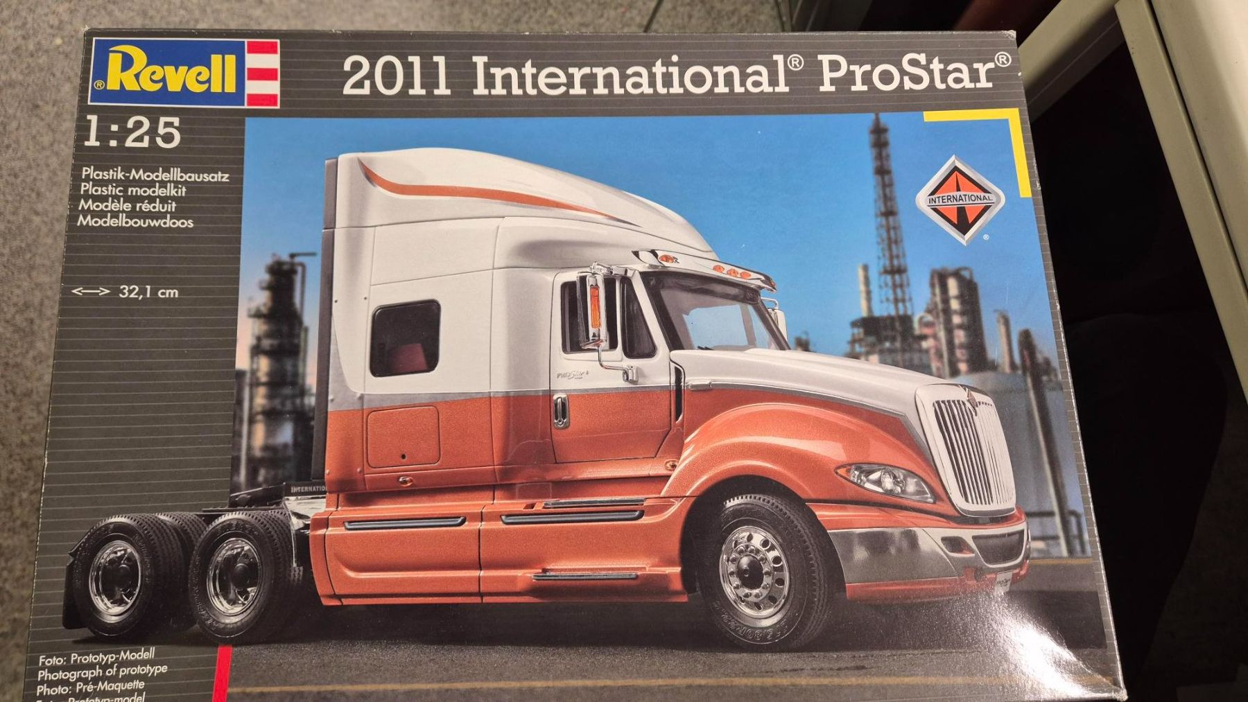 Revell Kit di modellismo & Modellini statici: International Prostar – Nuovo (secondo la descrizione) da Wettingen venduto da Mmarb