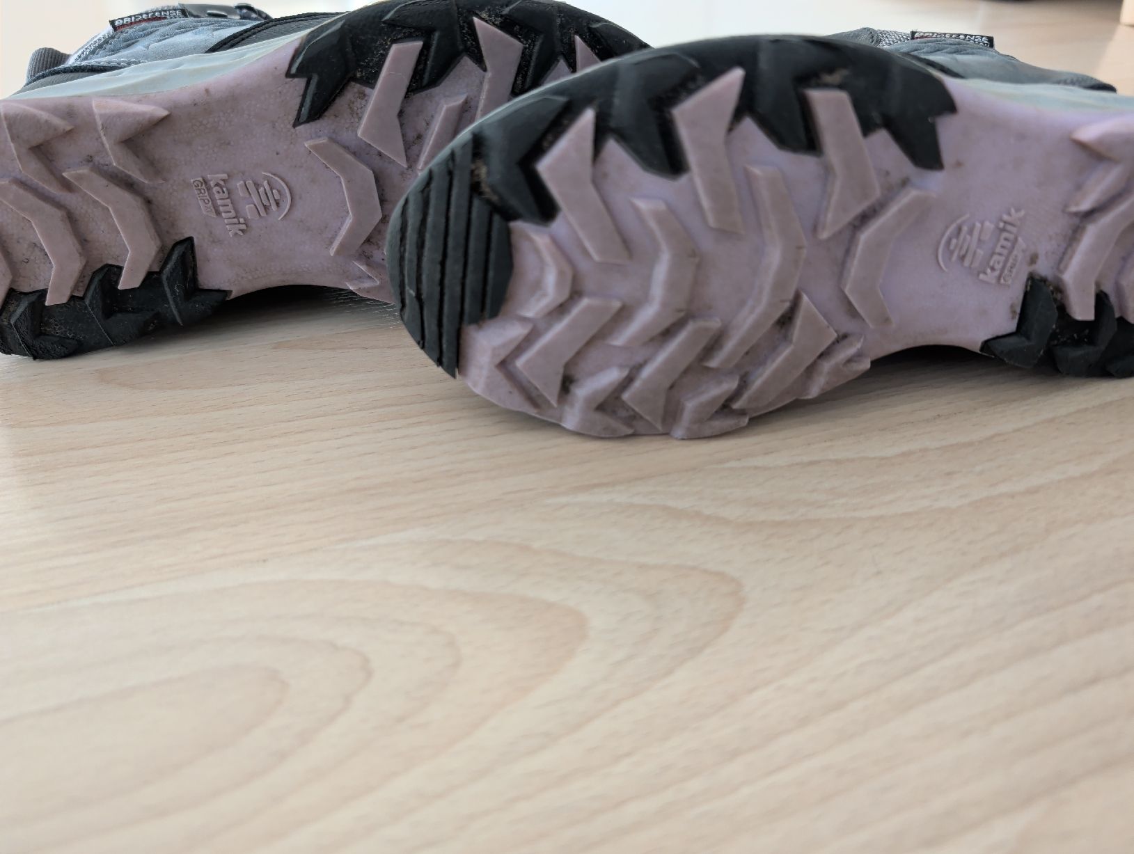 Kamik Chaussures garçon: Kamik Trekkingschuhe 32 – D'occasion à Diessenhofen par sabrina1204 4