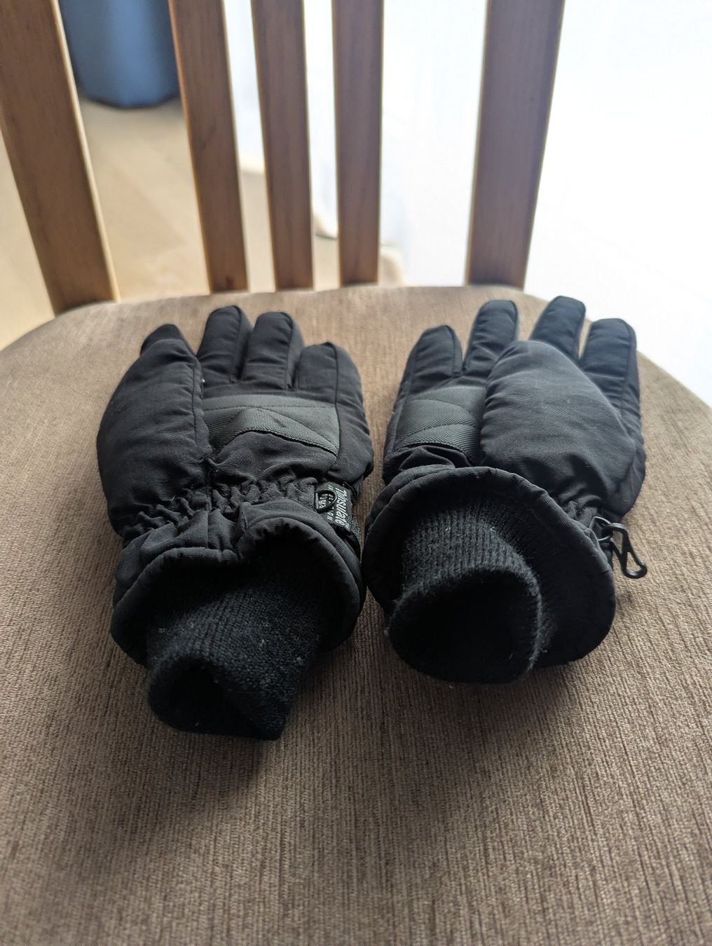 Gants & mitaines : Winterhandschuhe für Kinder – D'occasion à Abtwil SG par Lauch4000