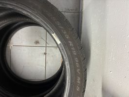 Winterreifen Pirelli 255 35 19