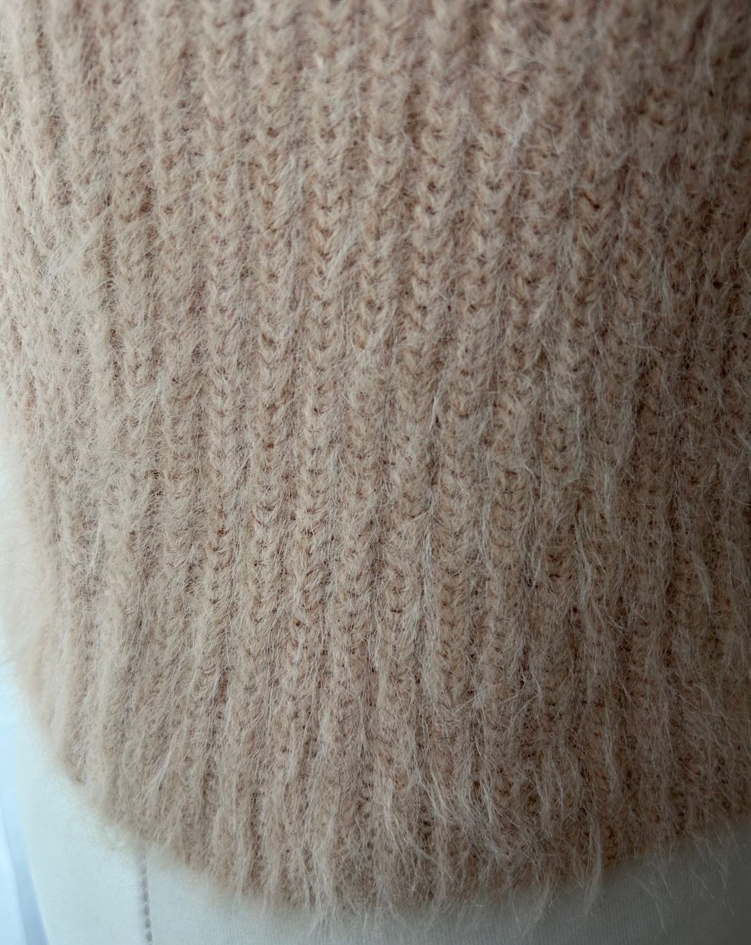 Zara Maglioni & Felpe: Wie neu: Zara Strickpullover, Pullunder S 36 flauschig beige – Usato da Zürich venduto da DepotCharity 5