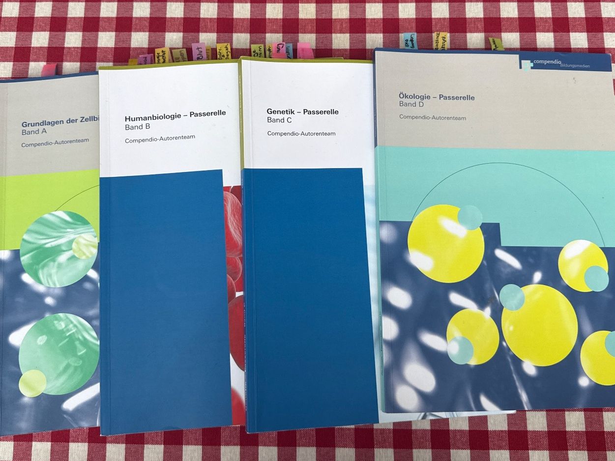 Livres: Passerelle Bio Bücher – D'occasion à Ehrendingen par nat_2j7q