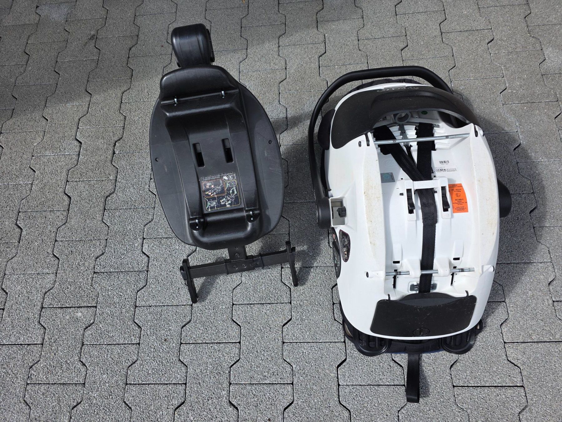 Kiddy Seggiolini per auto: Kinder Sitz, Auto Schalensitz Kiddy i-Size plus - – Usato da Walterswil BE venduto da Lonitti 1