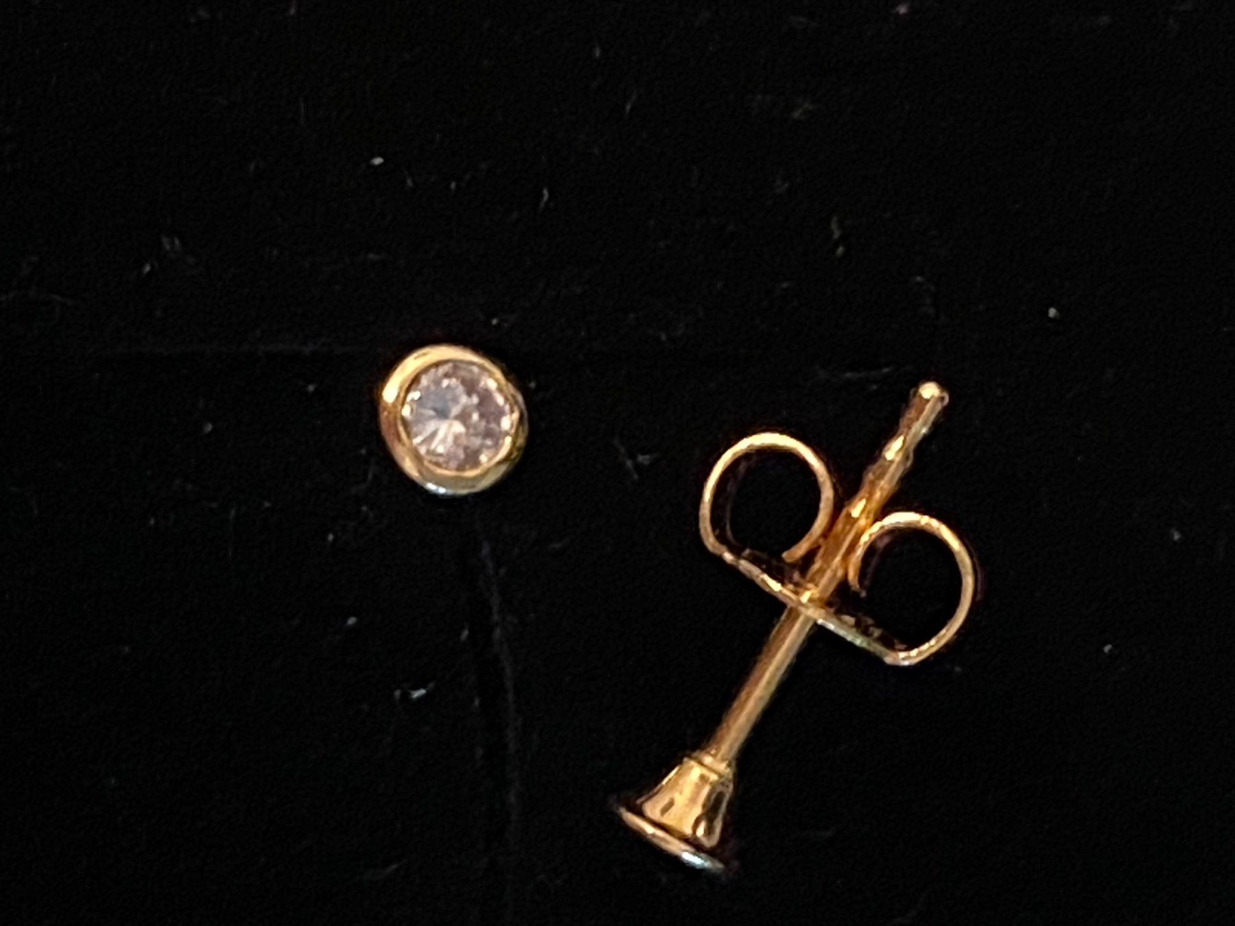 Orecchini pendenti & Orecchini a lobo: Diamant Ohrstecker aus Goldschmiede – Usato da Visperterminen venduto da Scr 1