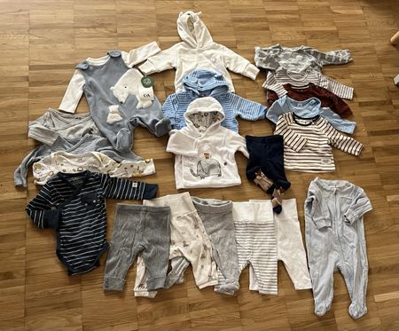 Babykleider Gr. 56 neutral/junge mit Markenkleidern