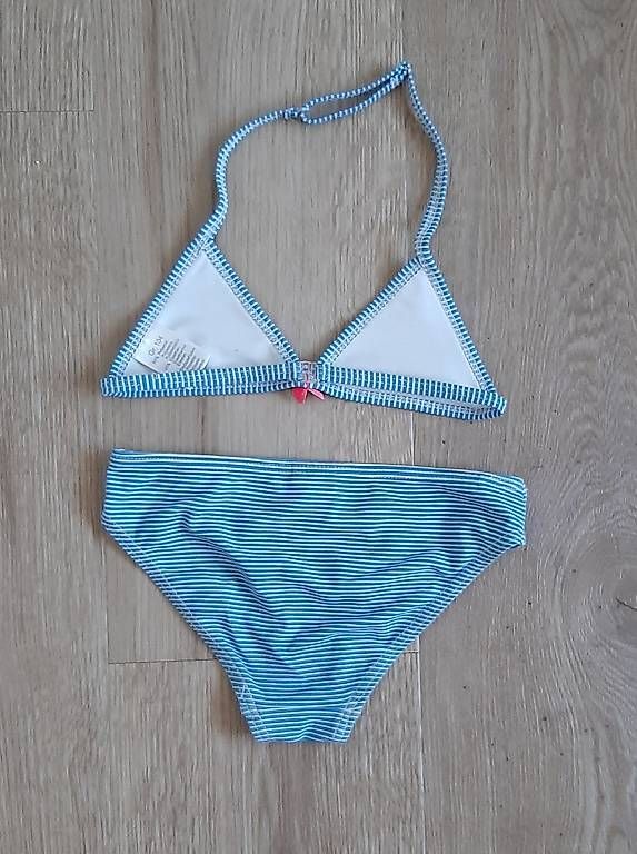 Costumi da bagno & Bikini: Herziger Bikini hellblau/weiss gestreift Gr. 104 – Usato da Bütschwil venduto da enzian008 1