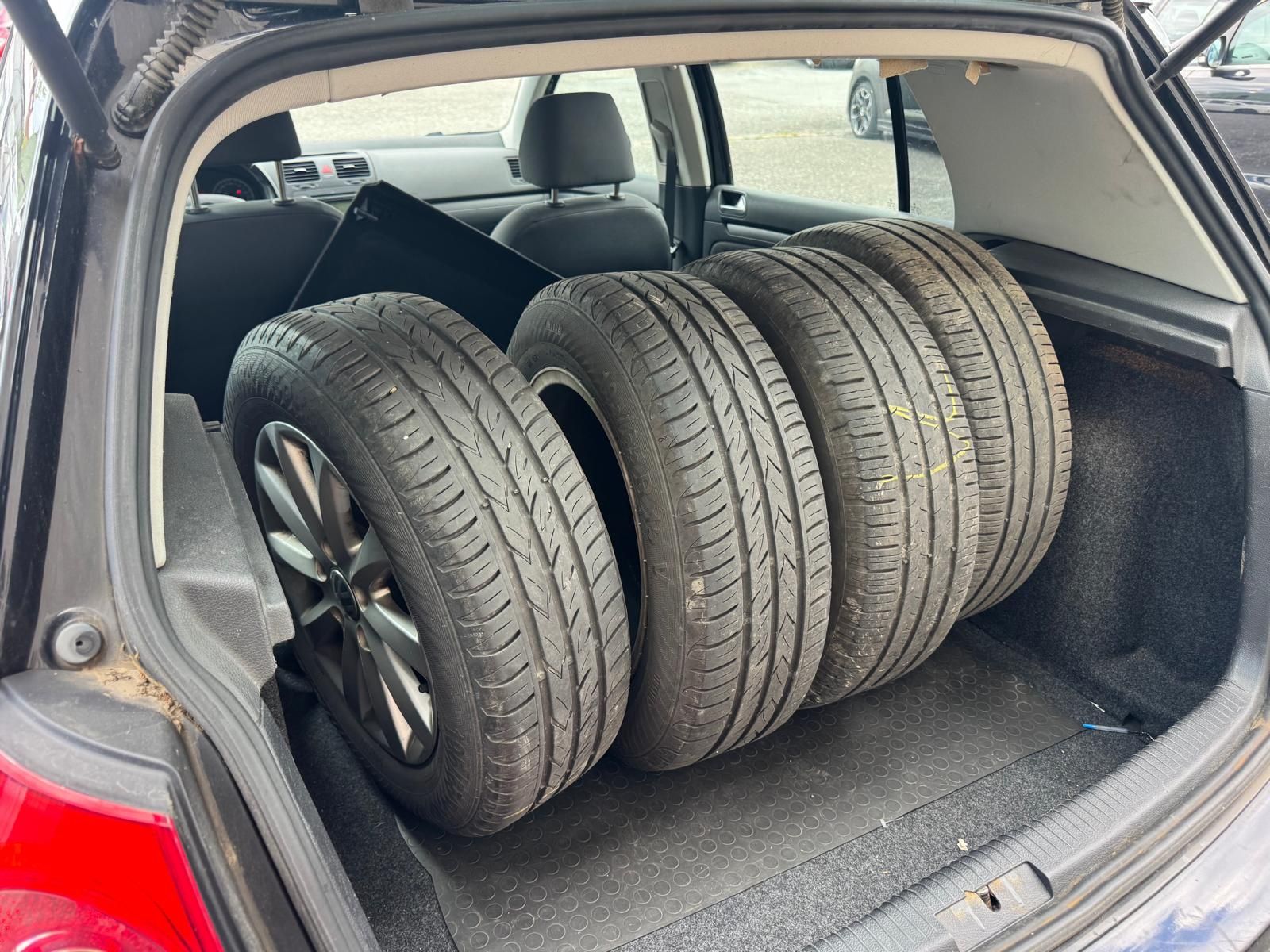 VW Automobili: VW Golf V 1.4 Benziner handschaltung – Usato da Eschen venduto da kingkong010 5