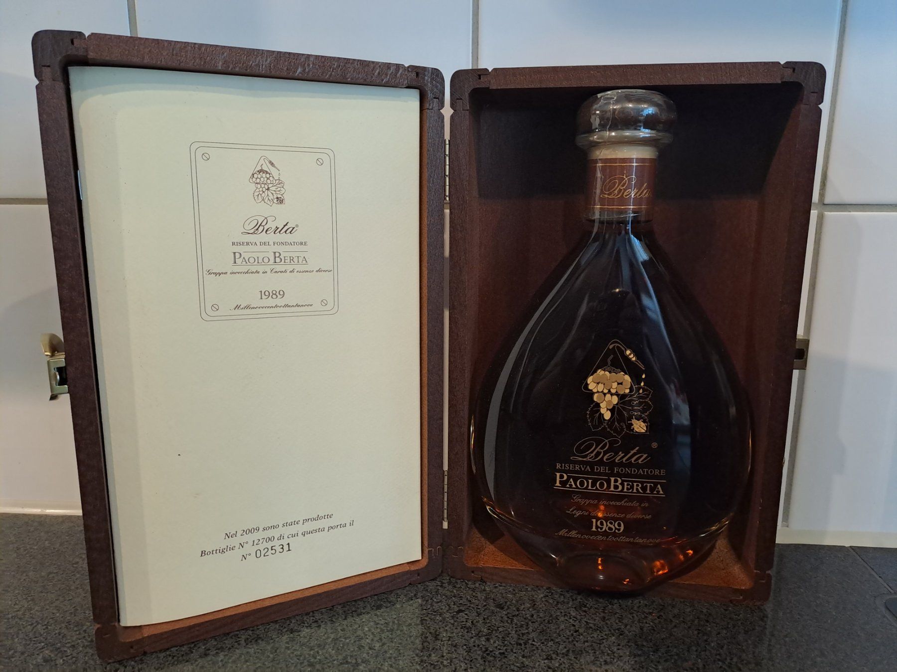 Berta Bevande alcoliche: Paolo Berta Grappa 1989 mit OHK – Nuovo e nell'imballaggio originale da Elsau venduto da Kellerraeumung