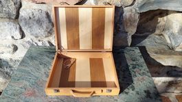 Elegante Holzkoffer, komplett aus Holz