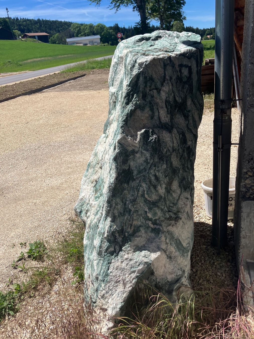 Pietre & tegole: Stein für Gartengestaltung – Nuovo (secondo la descrizione) da Mont Tramelan venduto da Oktober1958 1