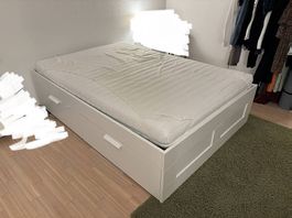 Brimnes Bett mit Schubladen 140x200cm, Lattenrost & Matratze